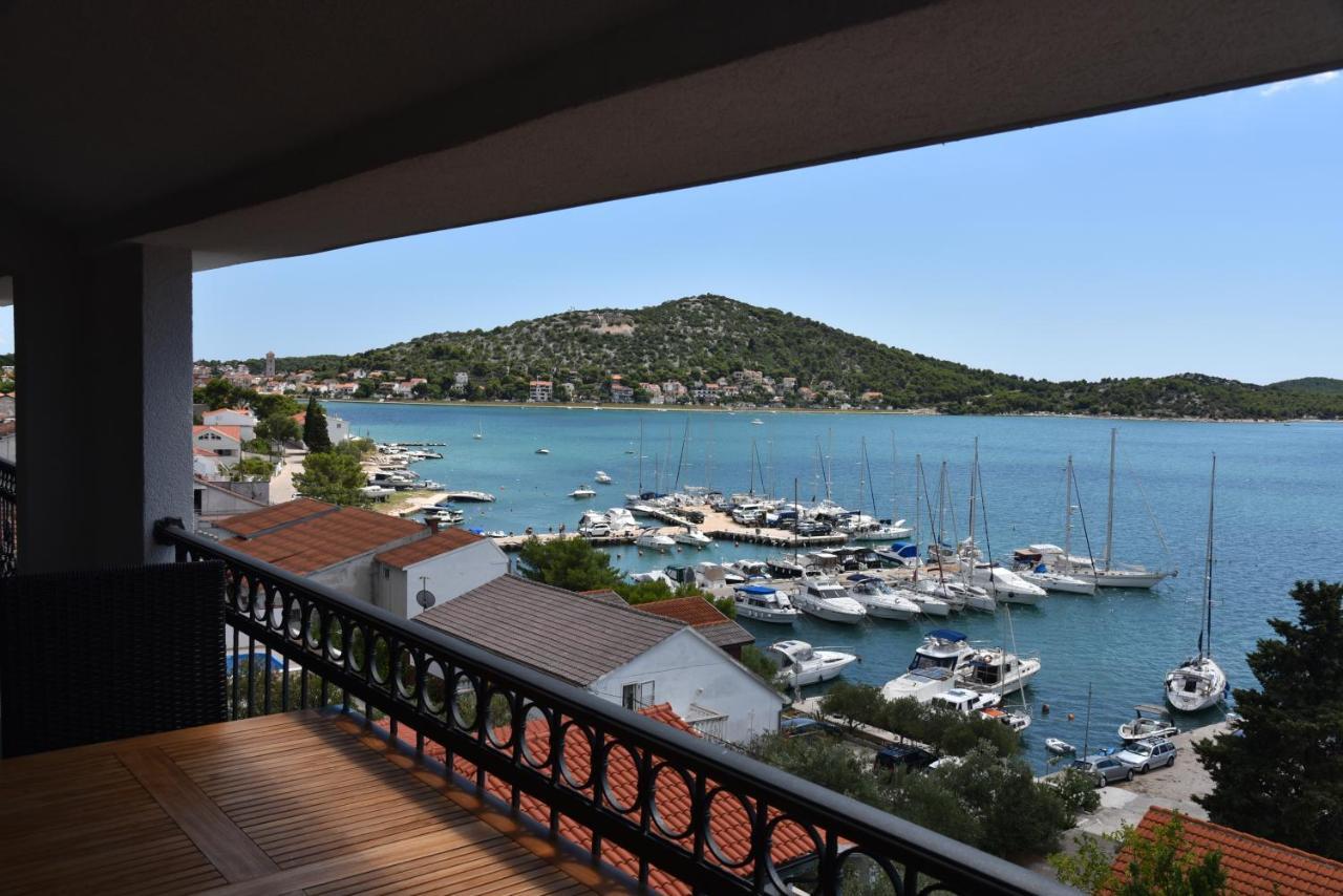 Villa Pina Appartment Chantos Tisno Exterior foto